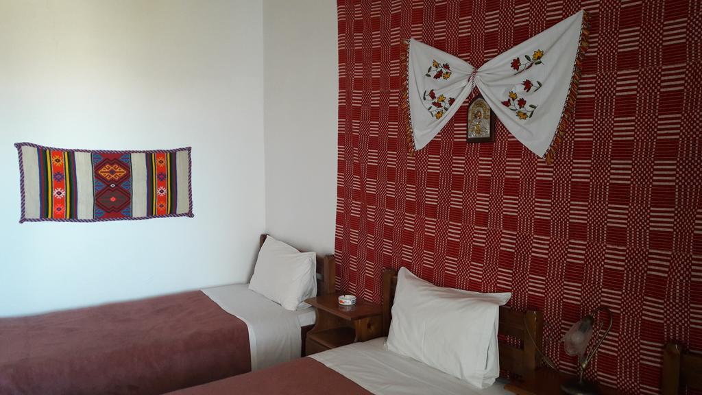 Aris Rooms Anogia Екстериор снимка