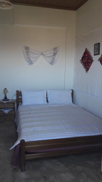 Aris Rooms Anogia Екстериор снимка